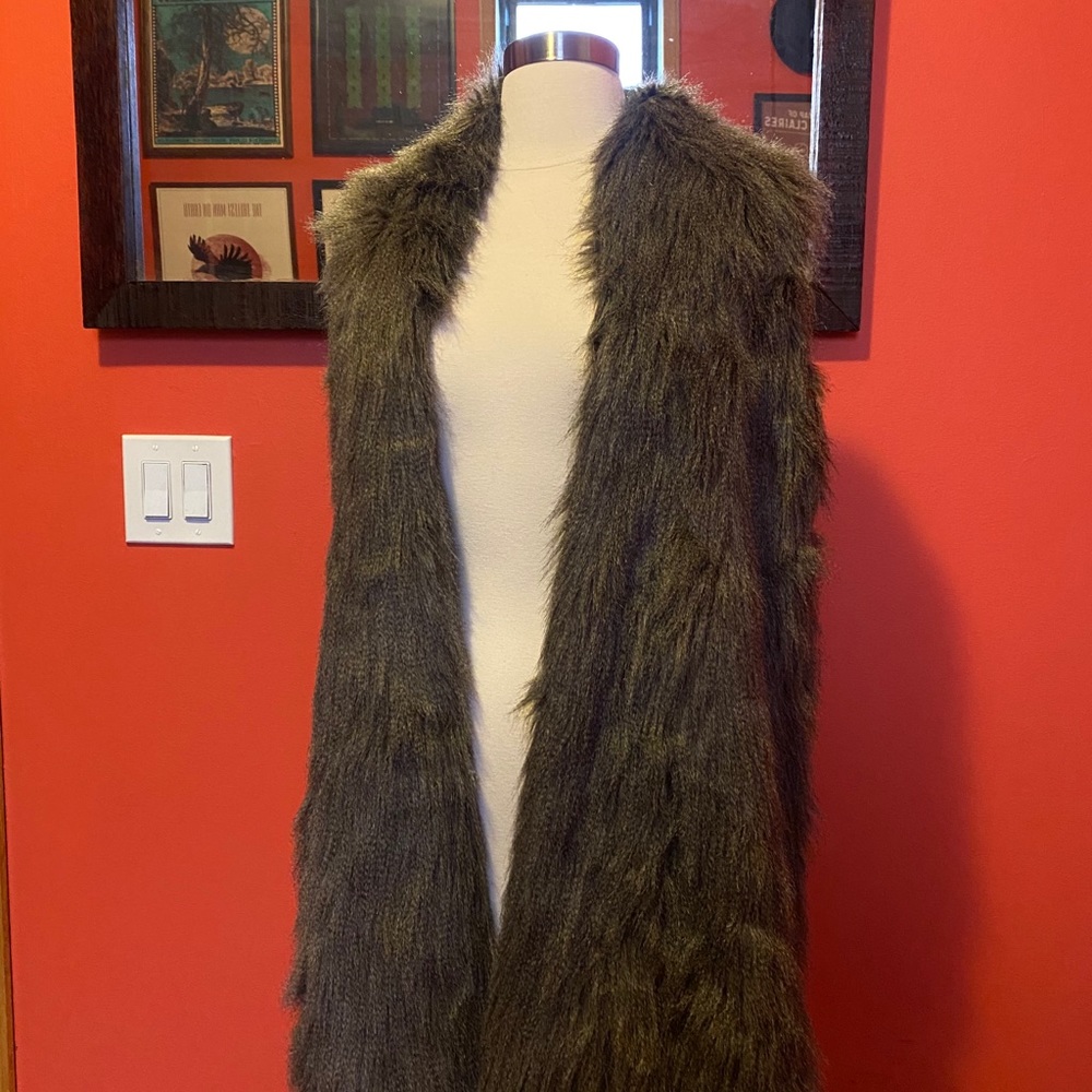 Rozae Nichols faux fur silk lined vest